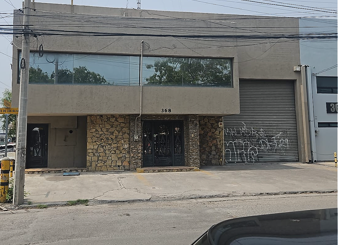 Bodega Comercial en Fracc. Industrial Monte de los Olivos