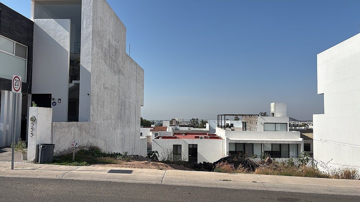Terreno (s) en el mejor lugar para vivir en Qro, en Lomas de Juriquilla - foto 2