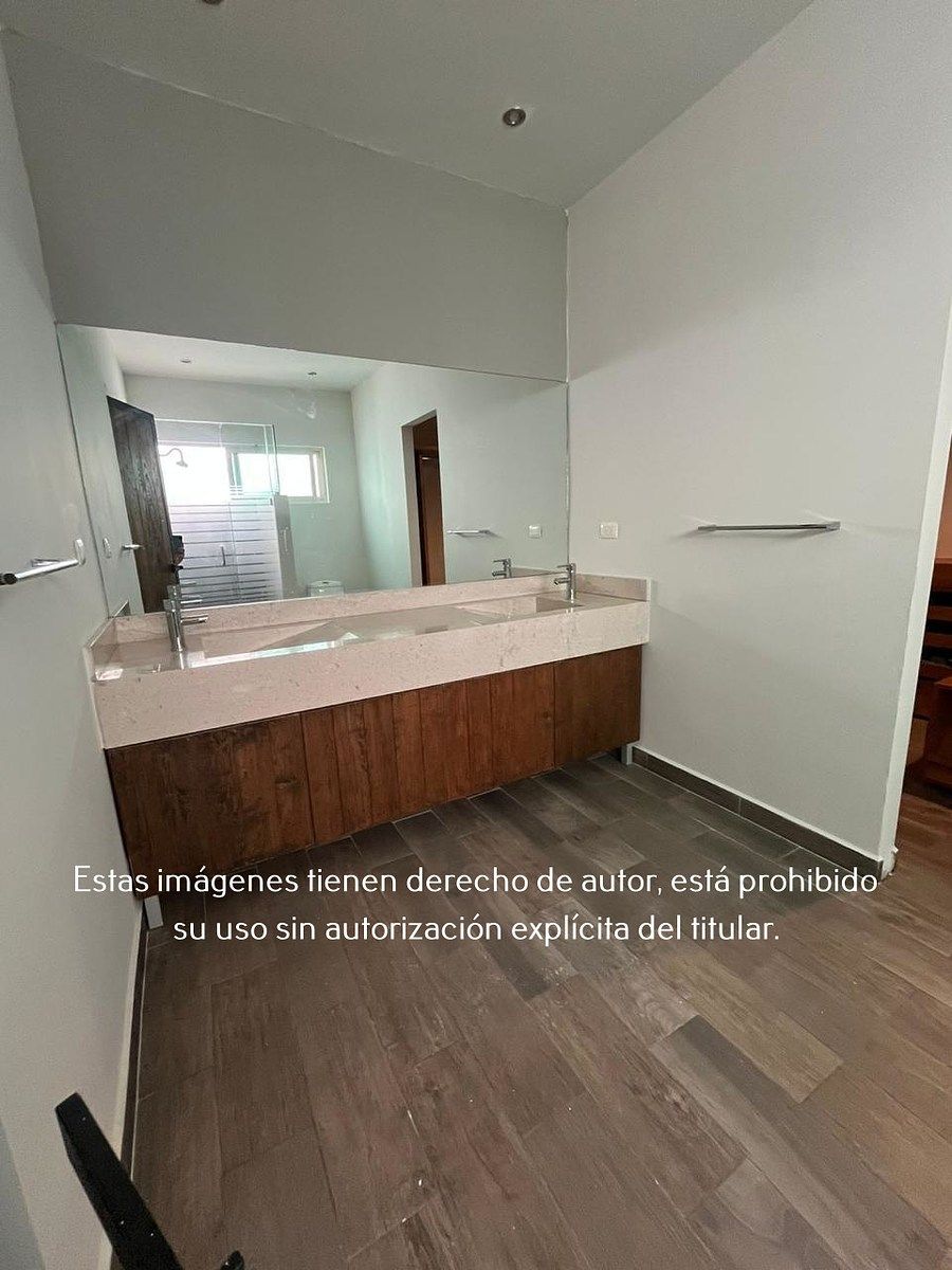15 de 25: Casa en Venta en Monterrey
