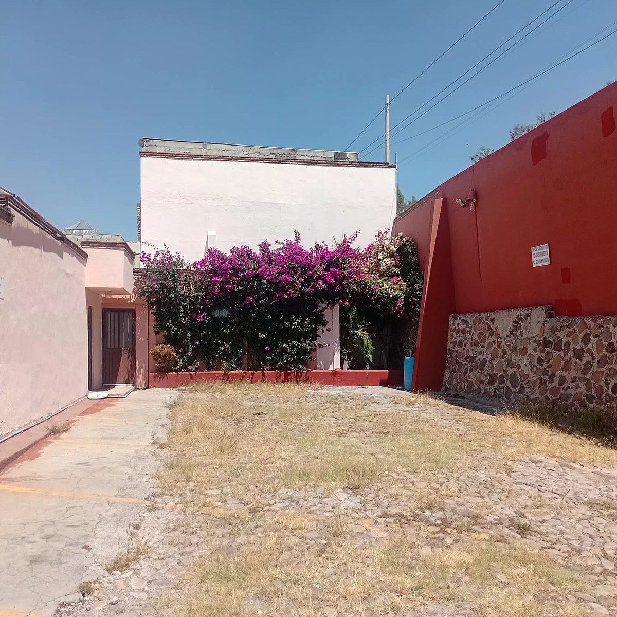 3 de 11: ESTACIONAMIENTO