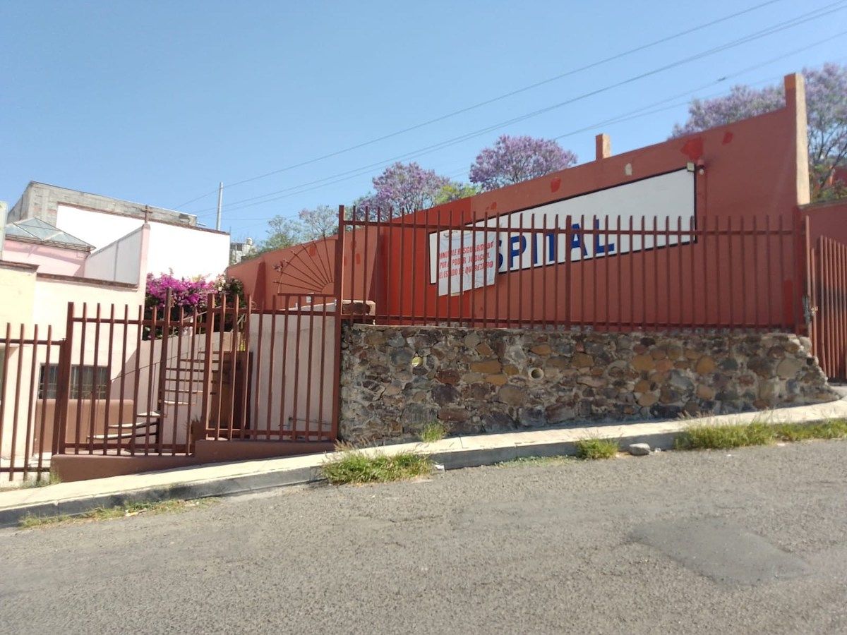 4 de 11: PROPIEDAD EN DESNIVEL