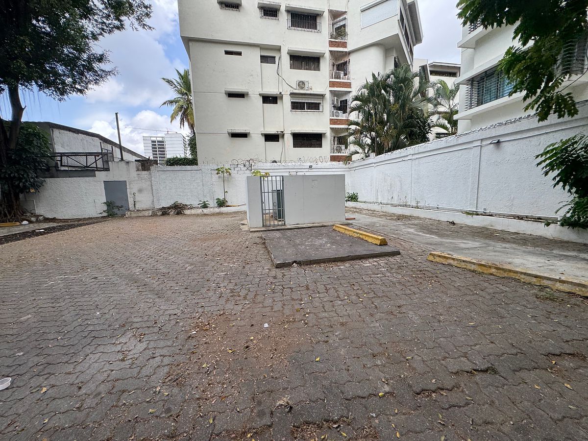 Edificio en Ensanche Naco, Santo Domingo Centro (Distrito Nacional), foto 11 de 34