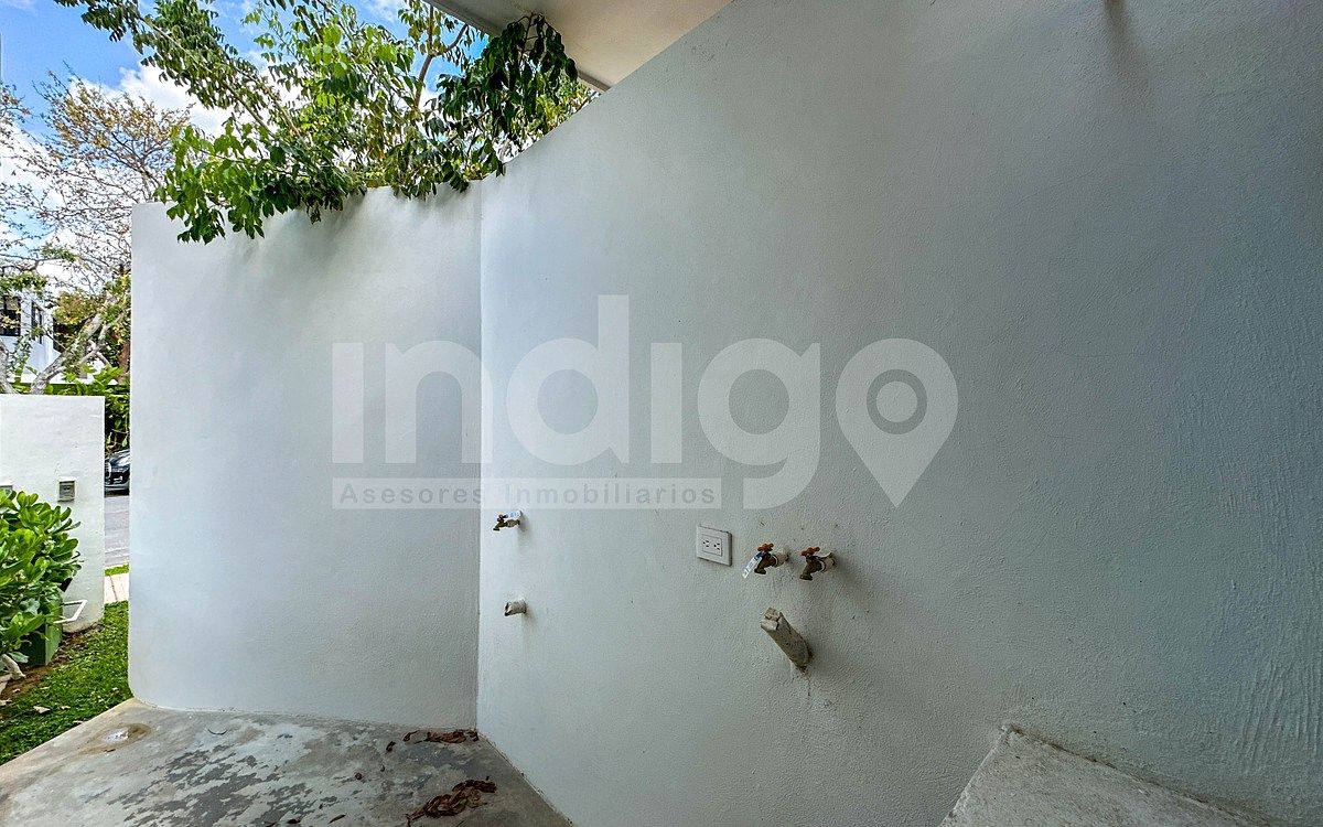 38 of 49: Área de Lavado