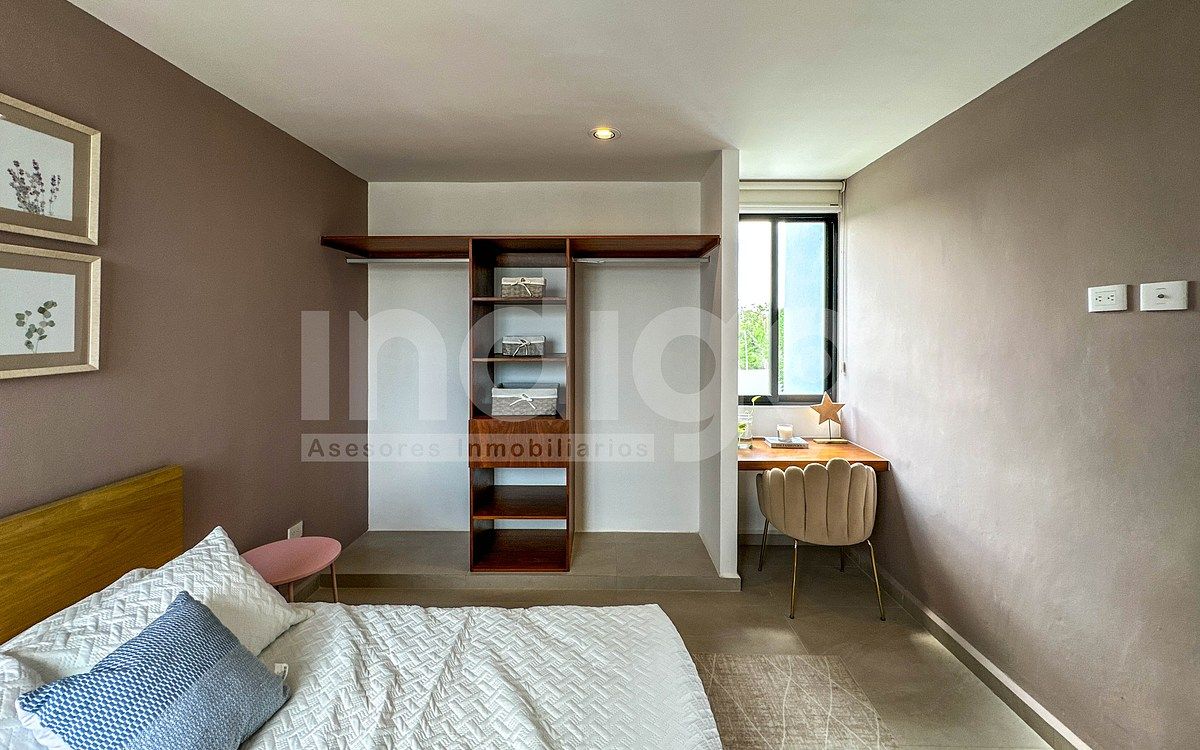 30 of 49: Recámara Secundaria 2