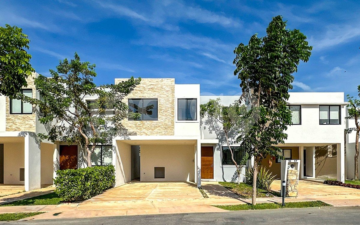 1 de 46: Fachada Frontal