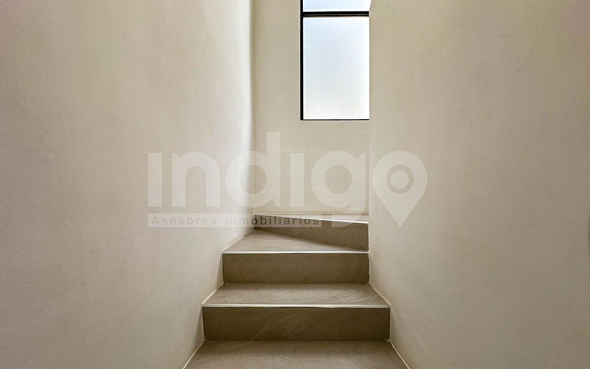 16 de 46: Escalera Planta Alta