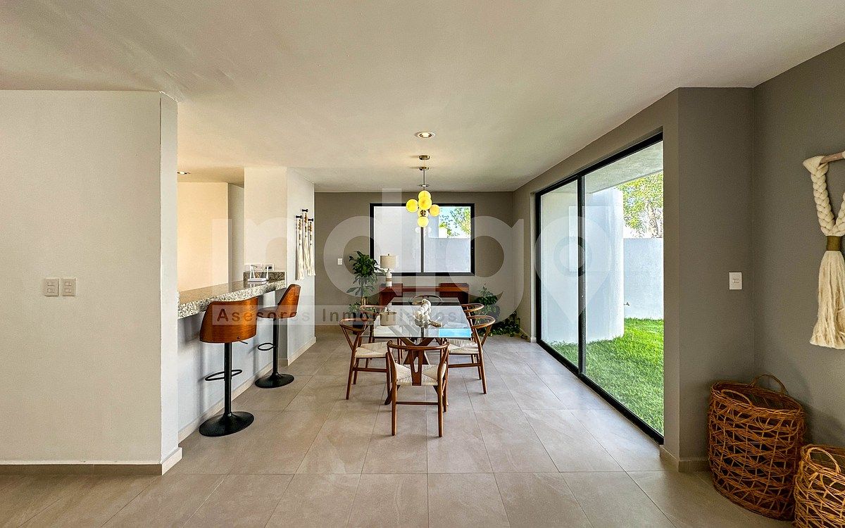 6 of 50: Sala / Comedor Corridos