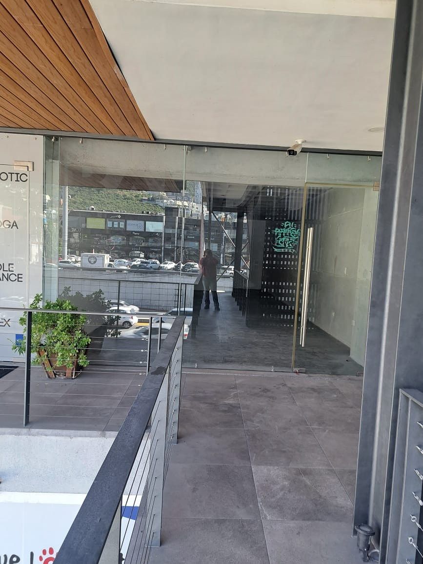 Local em Real Cumbres 2do Sector, Monterrey, foto 6 de 8