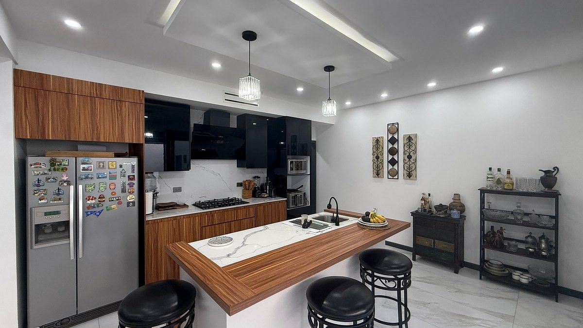 8 of 25: Cocina hermosa y equipada