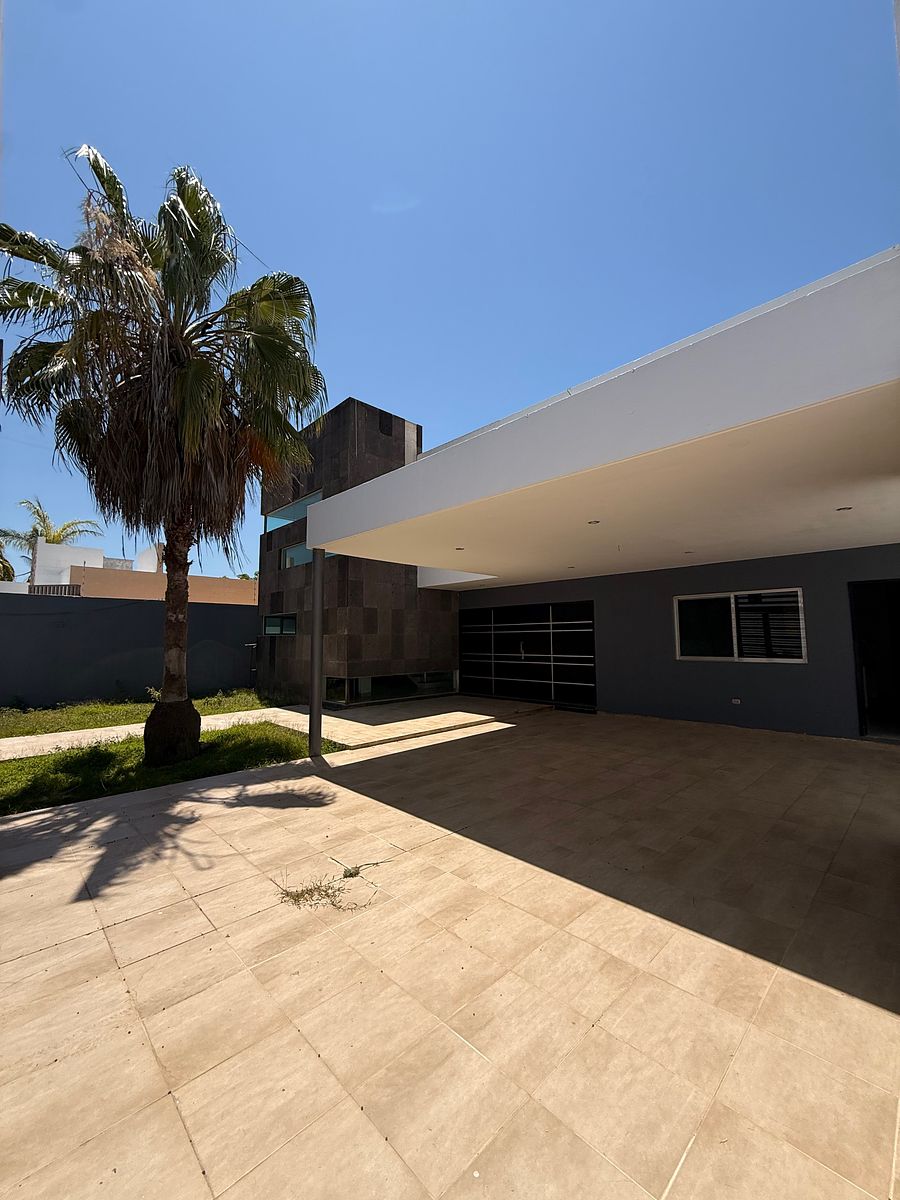 2 de 24: Exterior