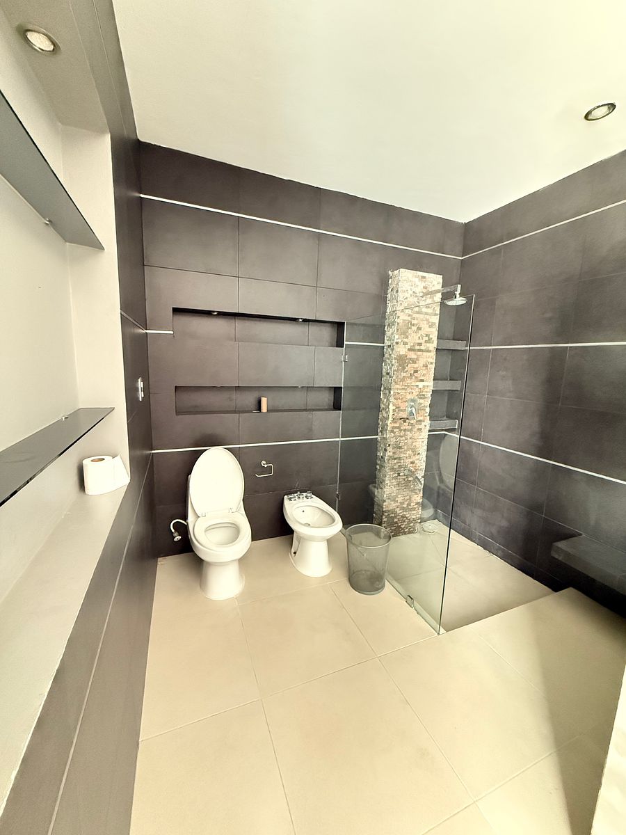 12 de 24: baño recamara principal