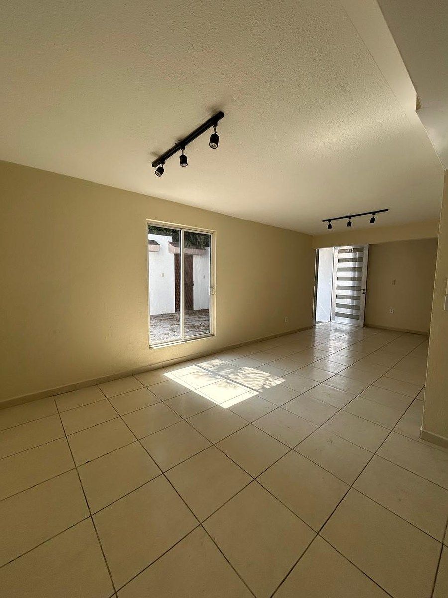 Venta de casa en Quintas del Marques Queretaro - foto 2