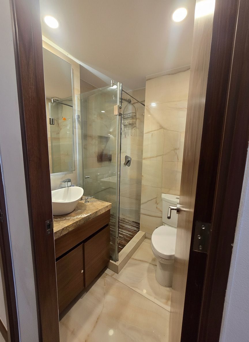 12 de 38: Baño Principal