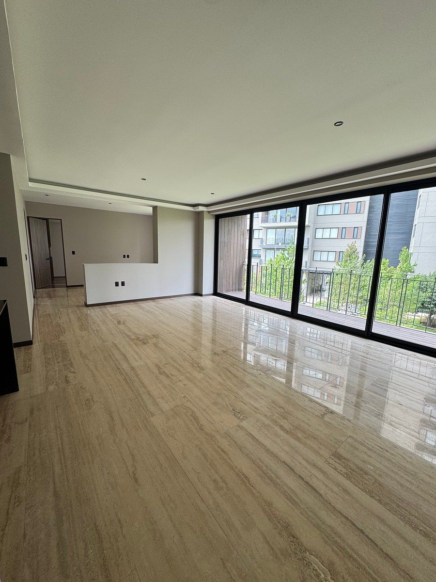 3 de 42: Área sala y comedor