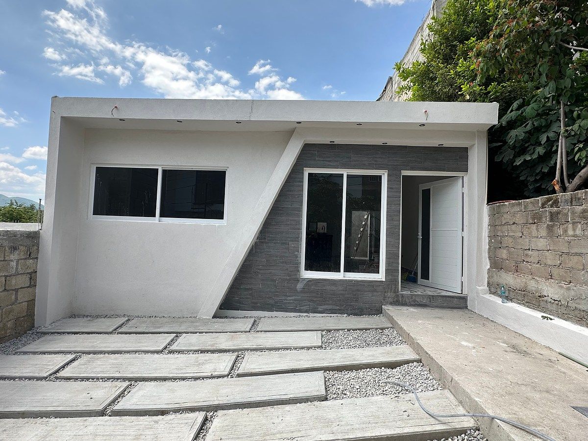 Casa em PRÉ-VENDA, com excelente localização., foto 1 de 6