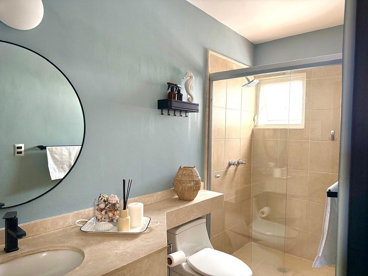 11 de 19: Baño de habitaciones secundarias