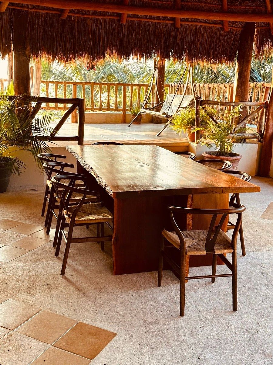 21 de 24: Comedor en la terraza