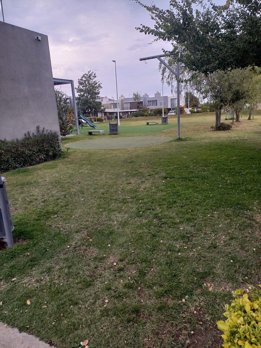 37 de 44
