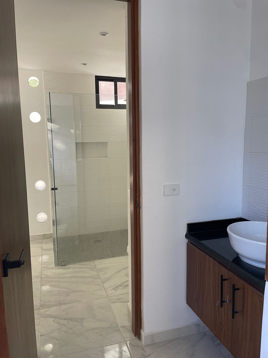10 of 21: BAÑO REC PRINCIPAL