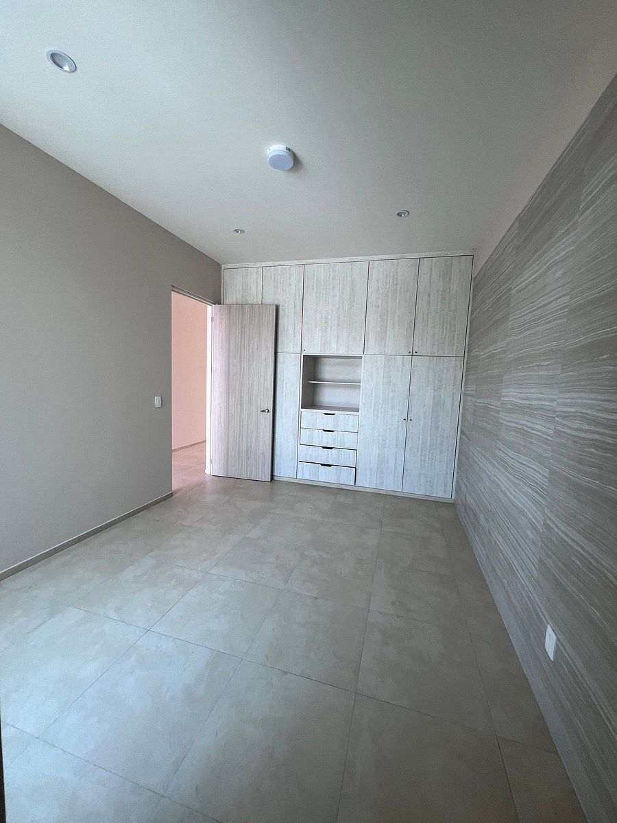 Casa em condomínio fechado em Cumbres del Cimatario, Querétaro, foto 4 de 18