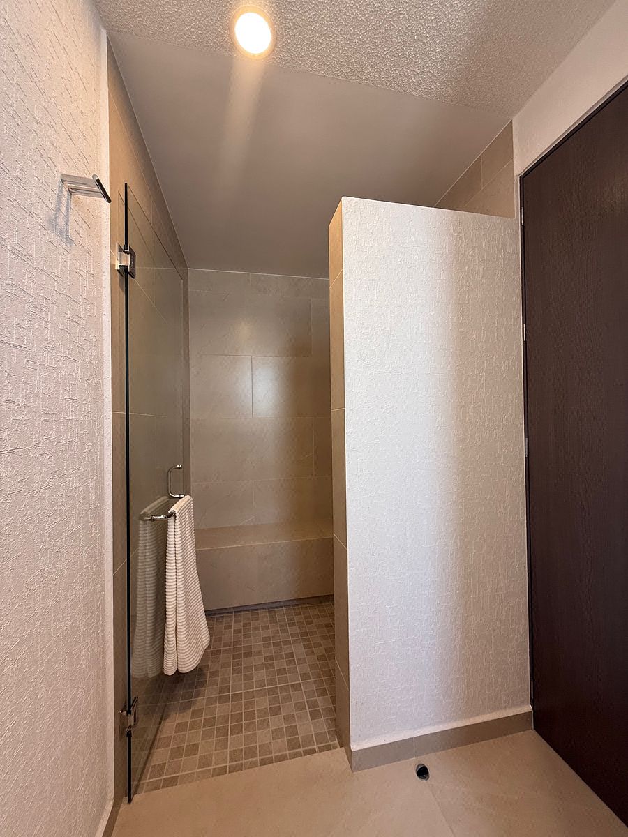 22 de 22: Baño principal