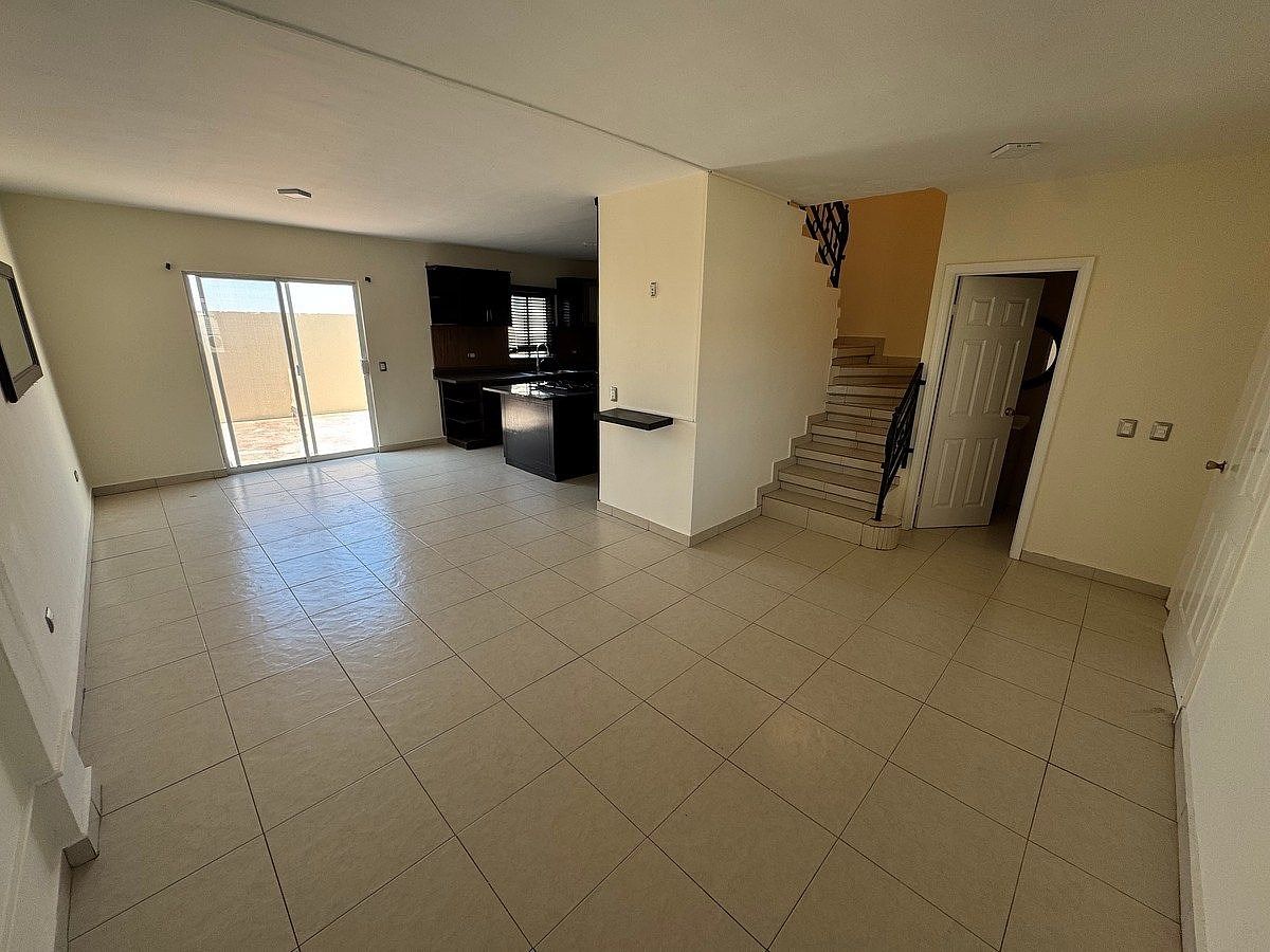 Alugar casa Urbi quinta do cedro, foto 1 de 17