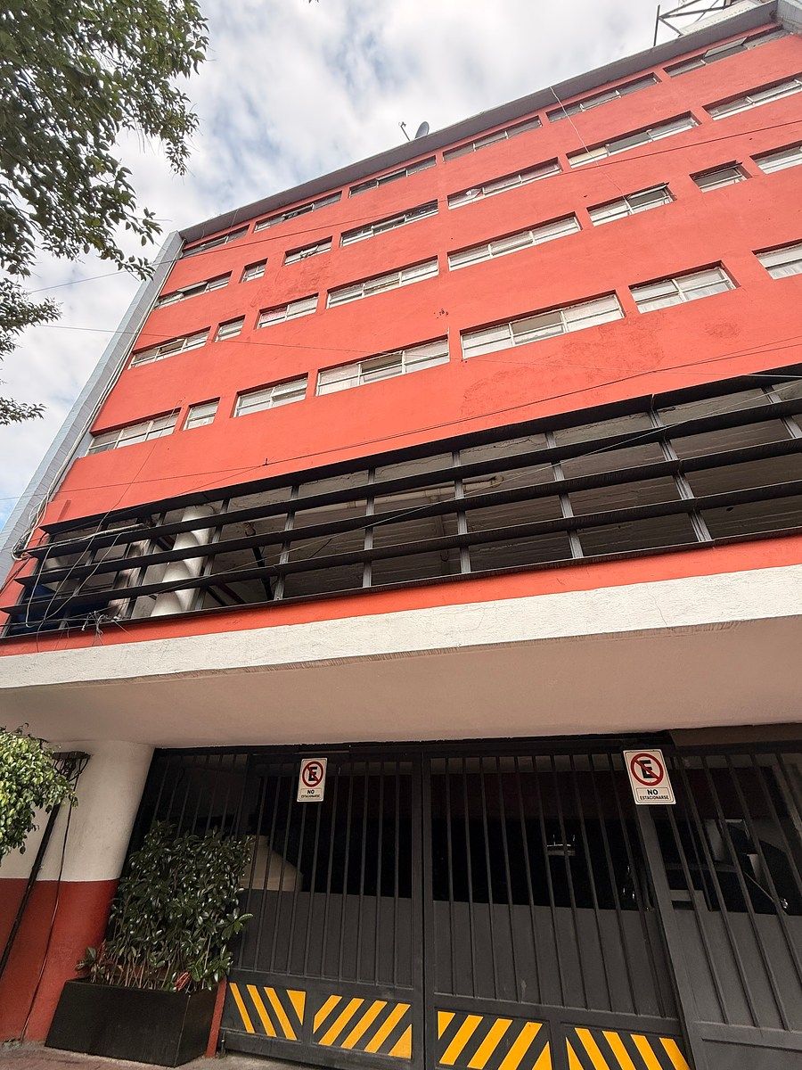 lugar de estacionamiento y cuarto de servicio, foto 32 de 34
