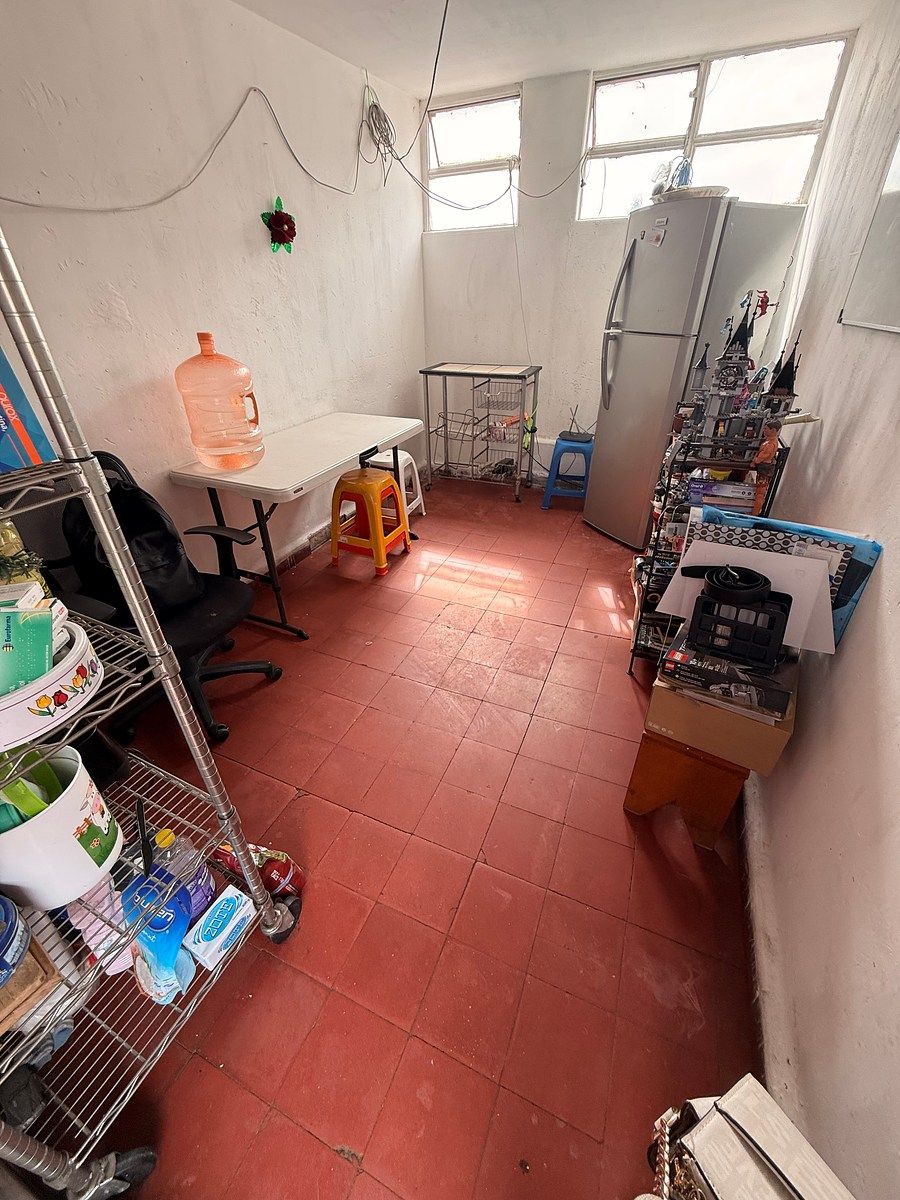 Cuarto de servicio con baño común, foto 33 de 34