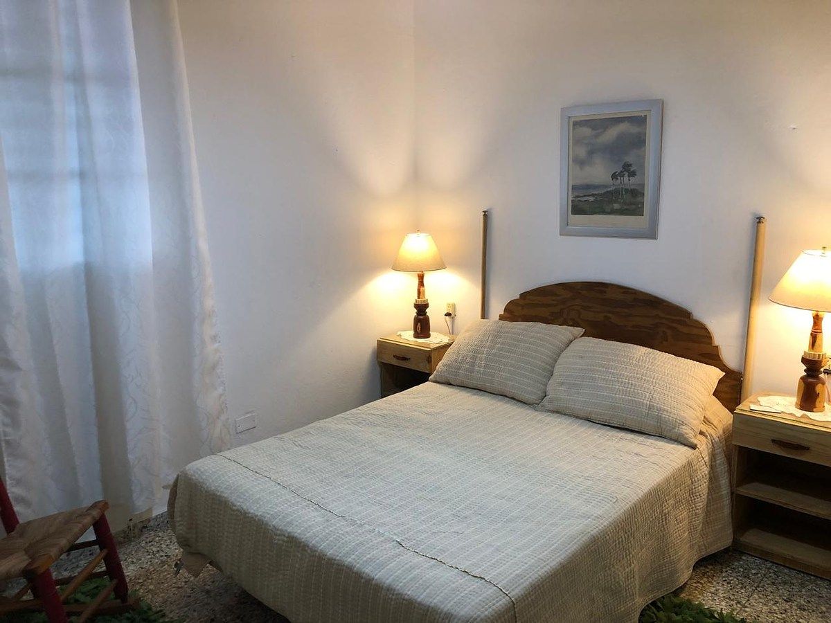 Apartamento de primer piso venta en Gazcue excelente como inversión (vacío)