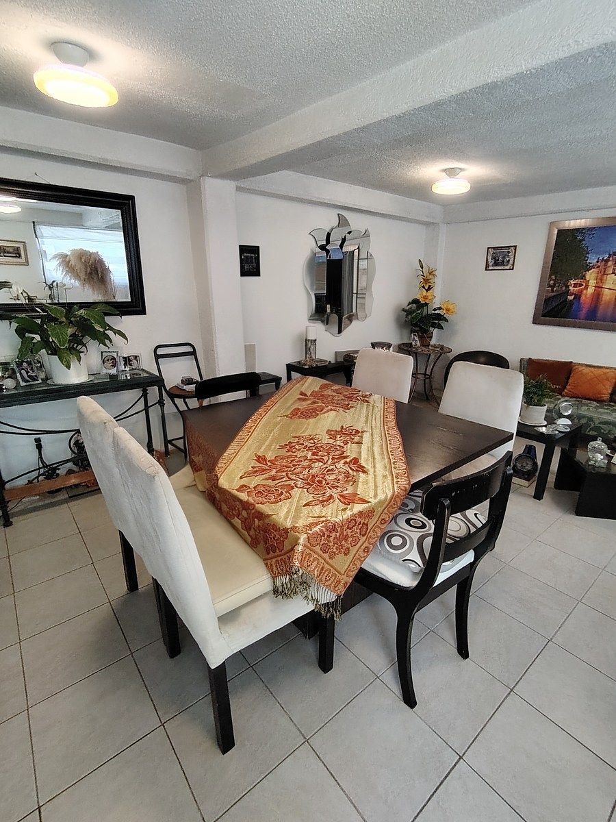 Casa para inversionistas en venta en Santa Mónica - foto 4
