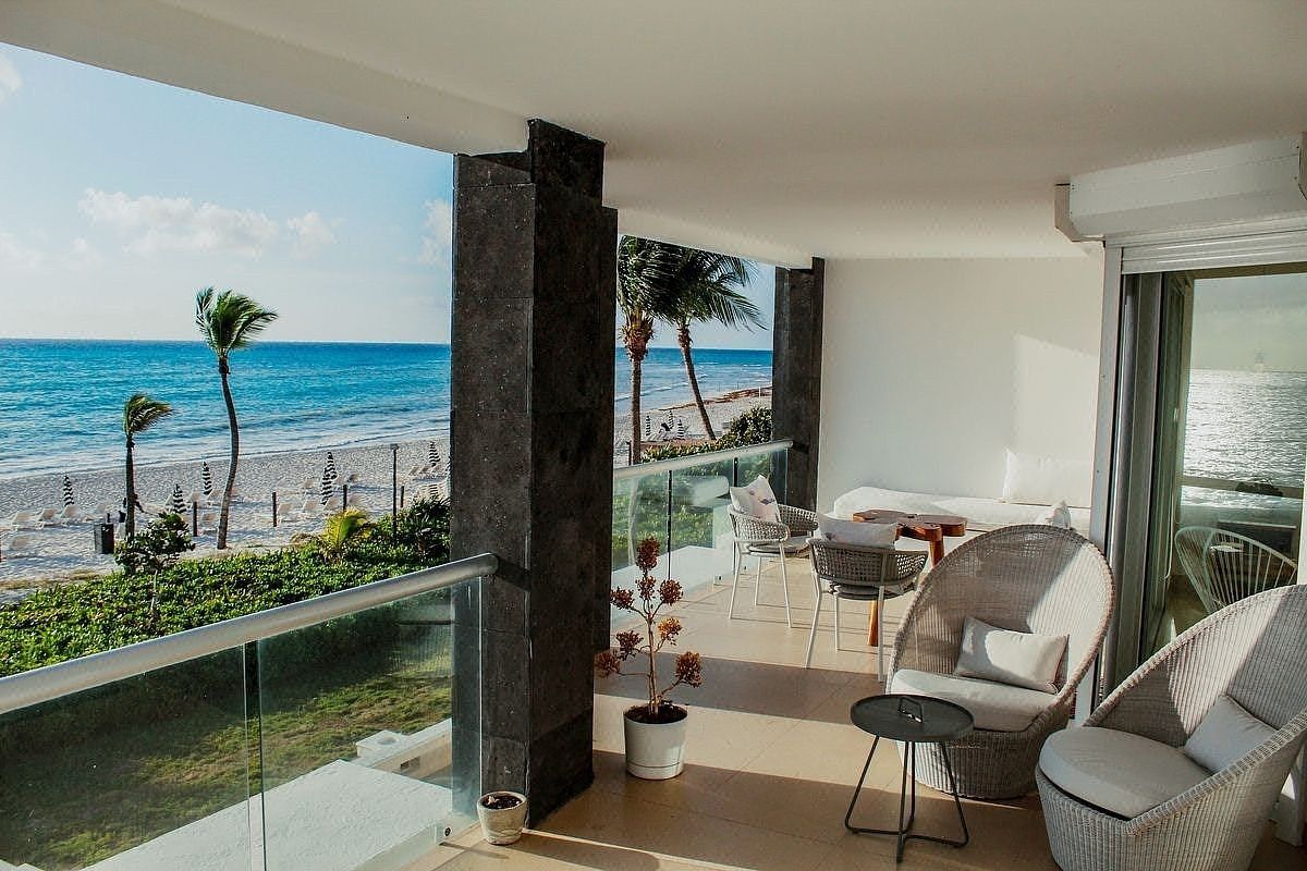 Espectacular Departamento frente al Mar Caribe.