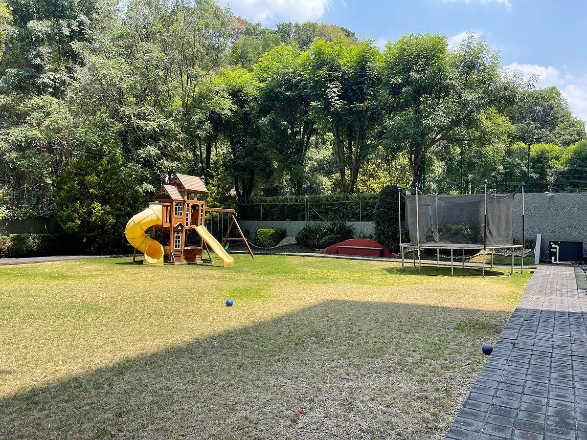 32 de 34: Jardines