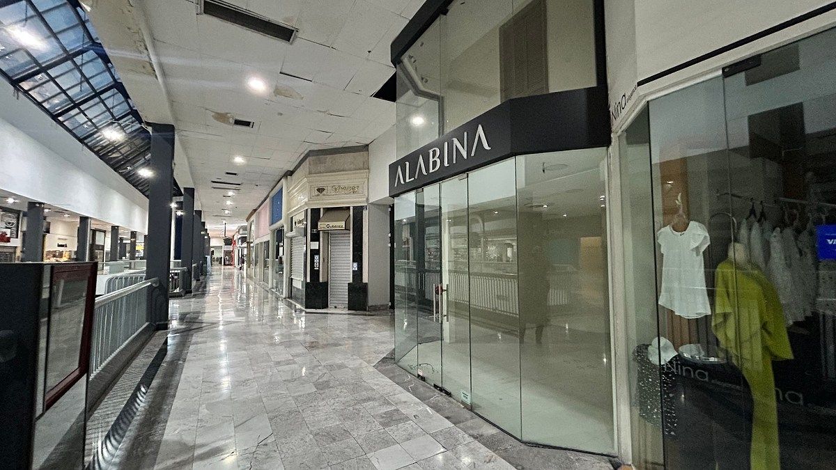 Local Comercial en Plaza La Silla — Contry foto 2