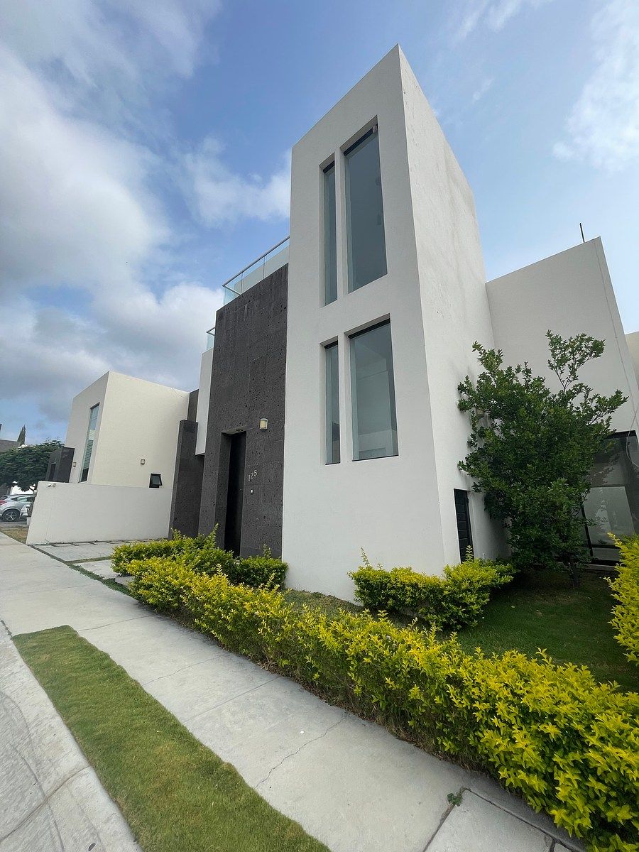 Moderna Casa en Venta - Fracc La Cañada