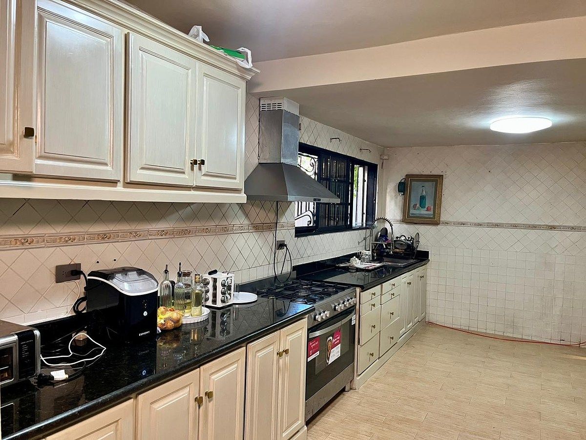 Casa en Viejo Arroyo Hondo, Santo Domingo Centro (Distrito Nacional), foto 13 de 24