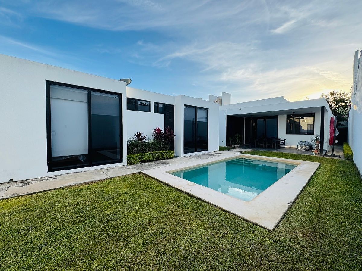 EN VENTA CASA DE DISEÑO DE UNA PLANTA EN DZITYA MÉRIDA ZONA NORTE - foto 1