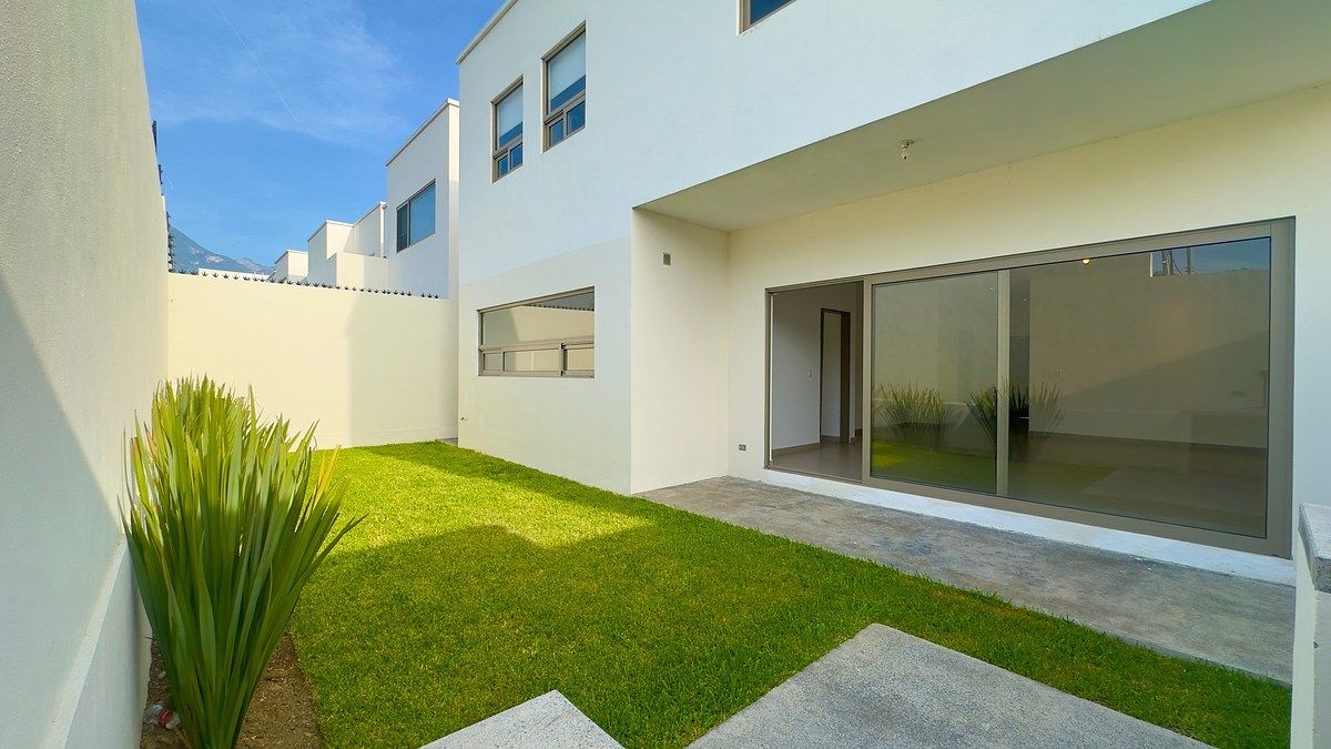 CASA EN RENTA EN CARRETERA NACIONAL, MONTERREY, NL, ZONA EL URO, ESTUDIO EN  PB, foto 1 de 50
