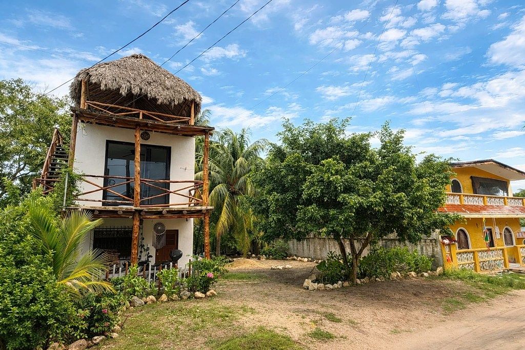 1 de 19: FACHADA AMBOS ESTUDIOS