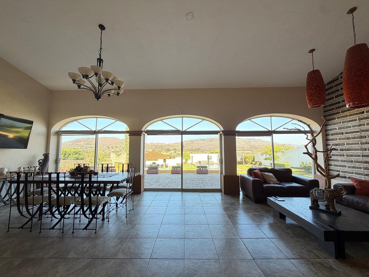 SALE-RURAL RESIDENCE, HACIENDA LA HERRADURA - foto 2