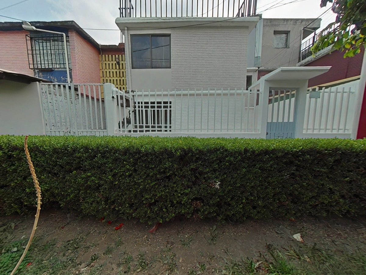 CASA EN VENTA EN PRIMER PISO EN ANDADOR VOLCAN MALACATEPETL 31 PRADERA II SECC