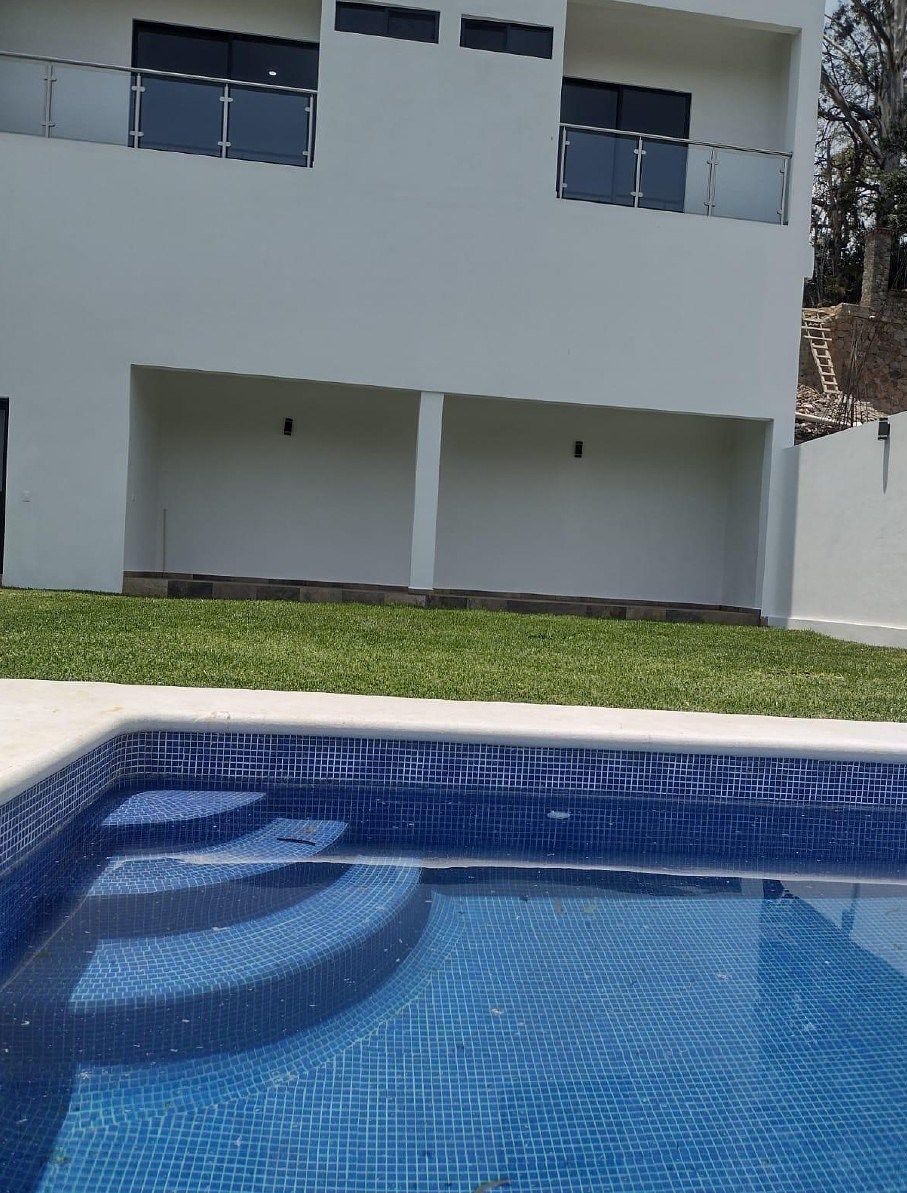 CASA EN VENTA EN FRACC. LOMAS DE TETELA, CUERNAVACA