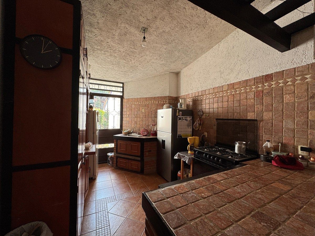 11 of 34: Cocina