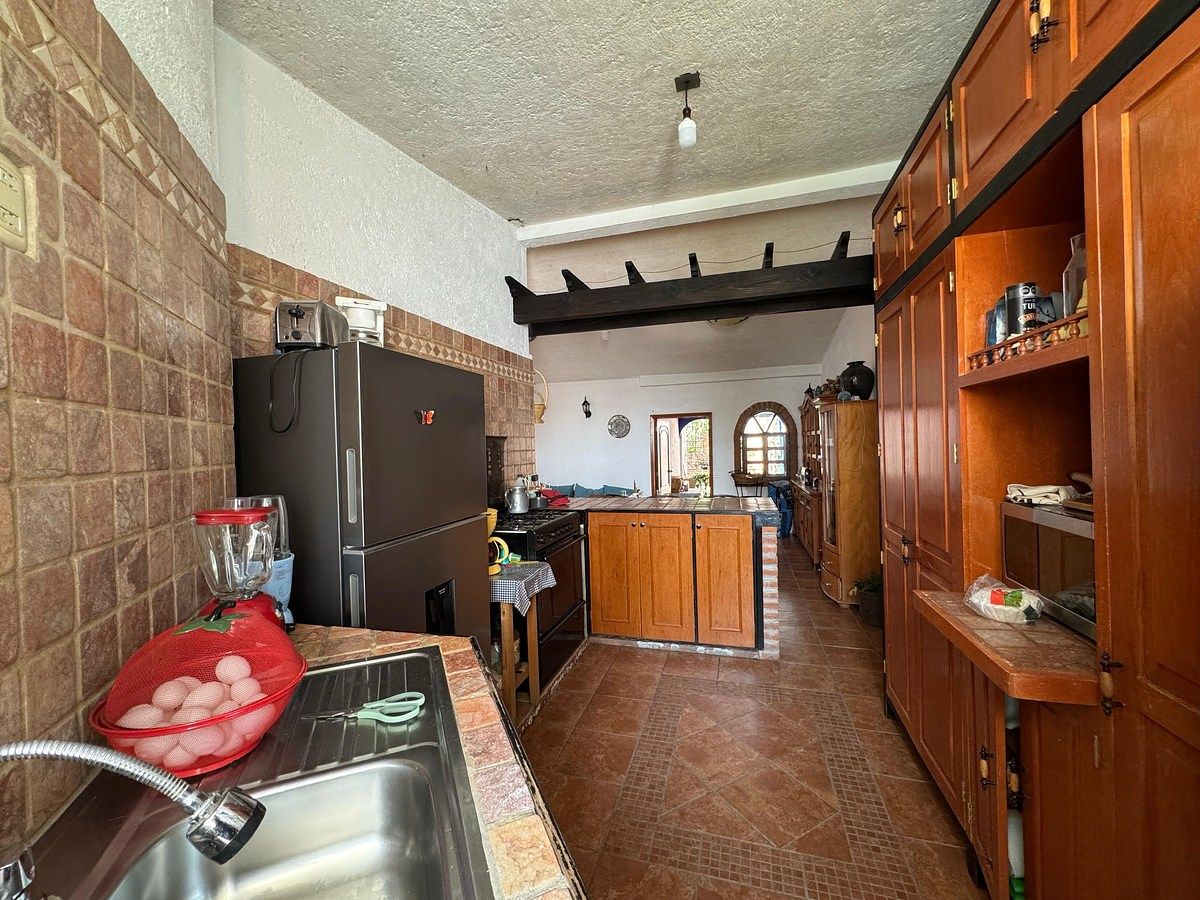 13 of 34: Cocina