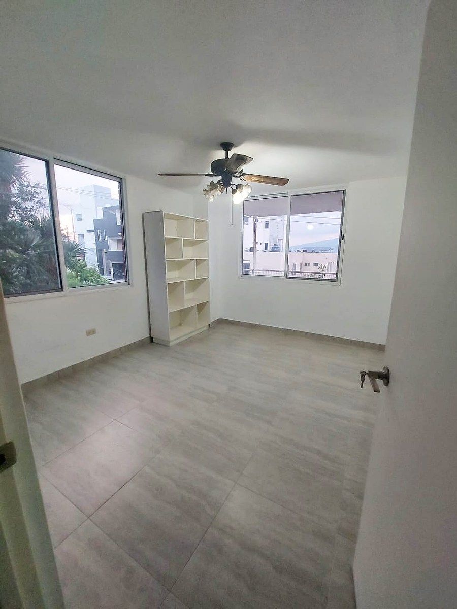 8 de 12: Recamara Secundaria