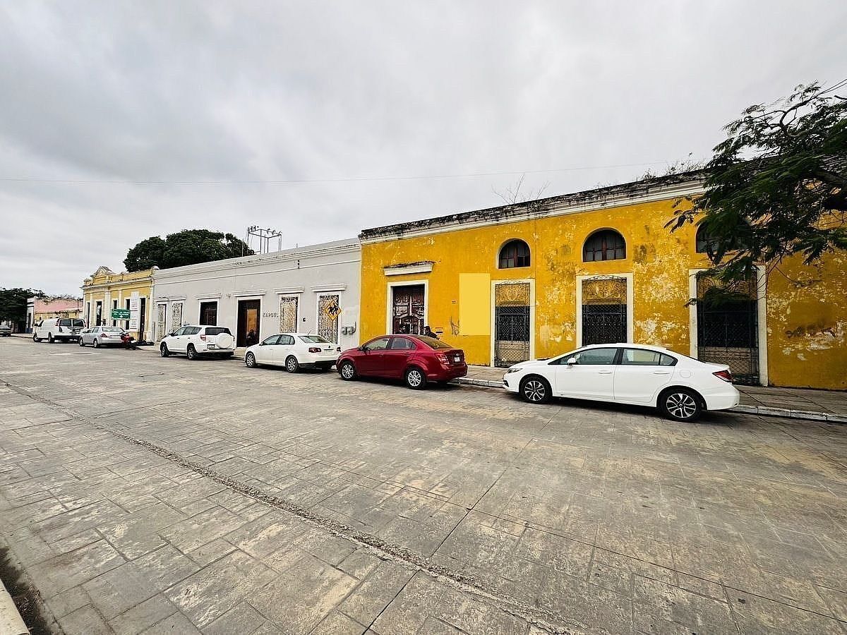 CASA COLONIAL PARA REMODELAR EN EL CENTRO DE MÉRIDA EN IMPORTANTE AVENIDA - foto 3