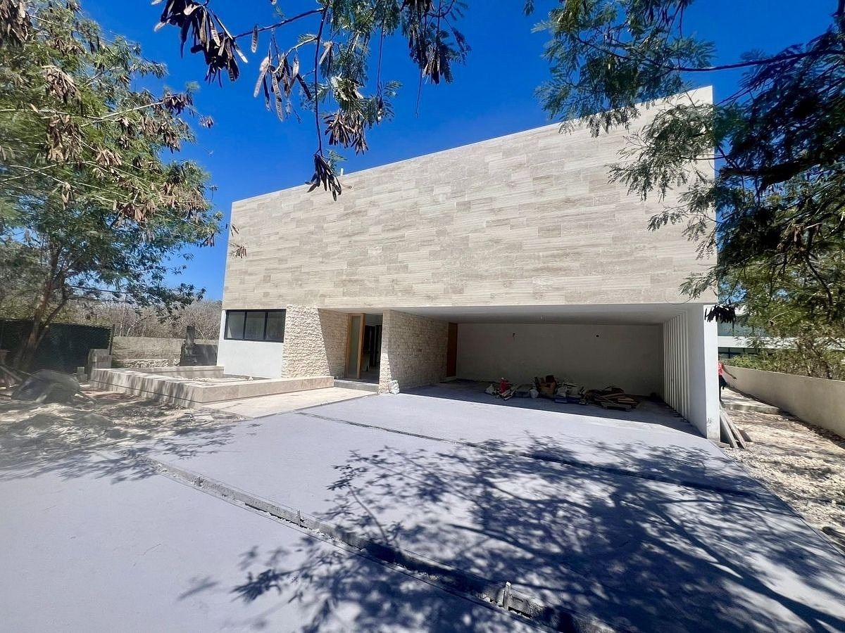 EN VENTA CASA AMWA AMUEBLADA EN YUCATAN COUNTRY CLUB - foto 1