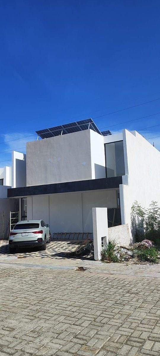 HERMOSA CASA DE DISEÑO EN PRIVADA SOLUNA TEMOZON | CON AMENIDADES - foto 2
