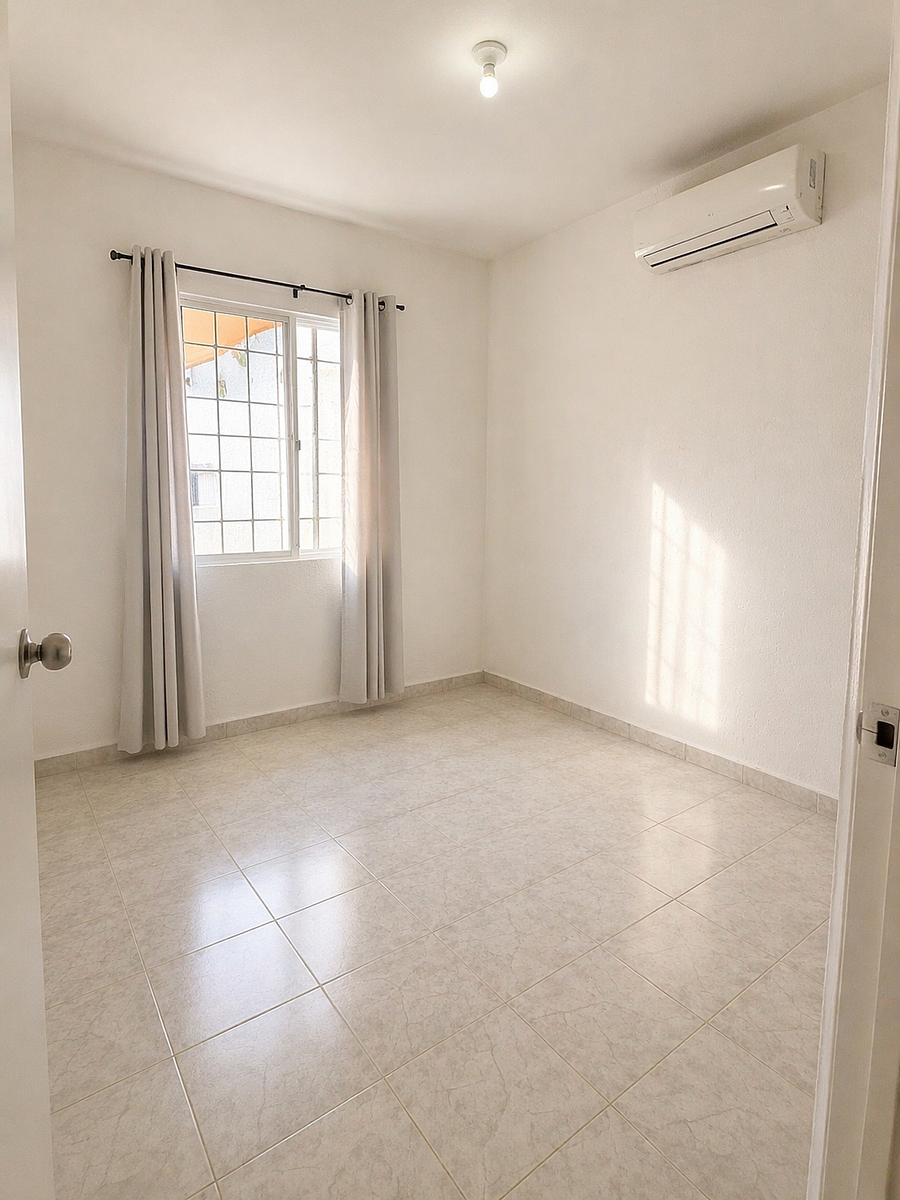 Casa con 161 m2 de terreno a 10 min de la playa - foto 4