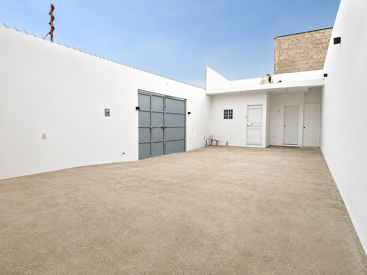 Casa con 161 m2 de terreno a 10 min de la playa - foto 2