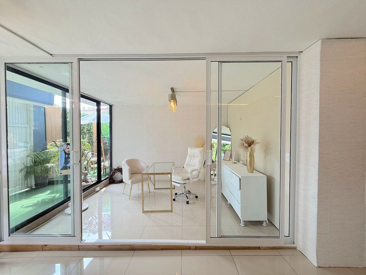 Private ground floor for rent within a Specialized Center for Beauty and Health, photo 1 of 6